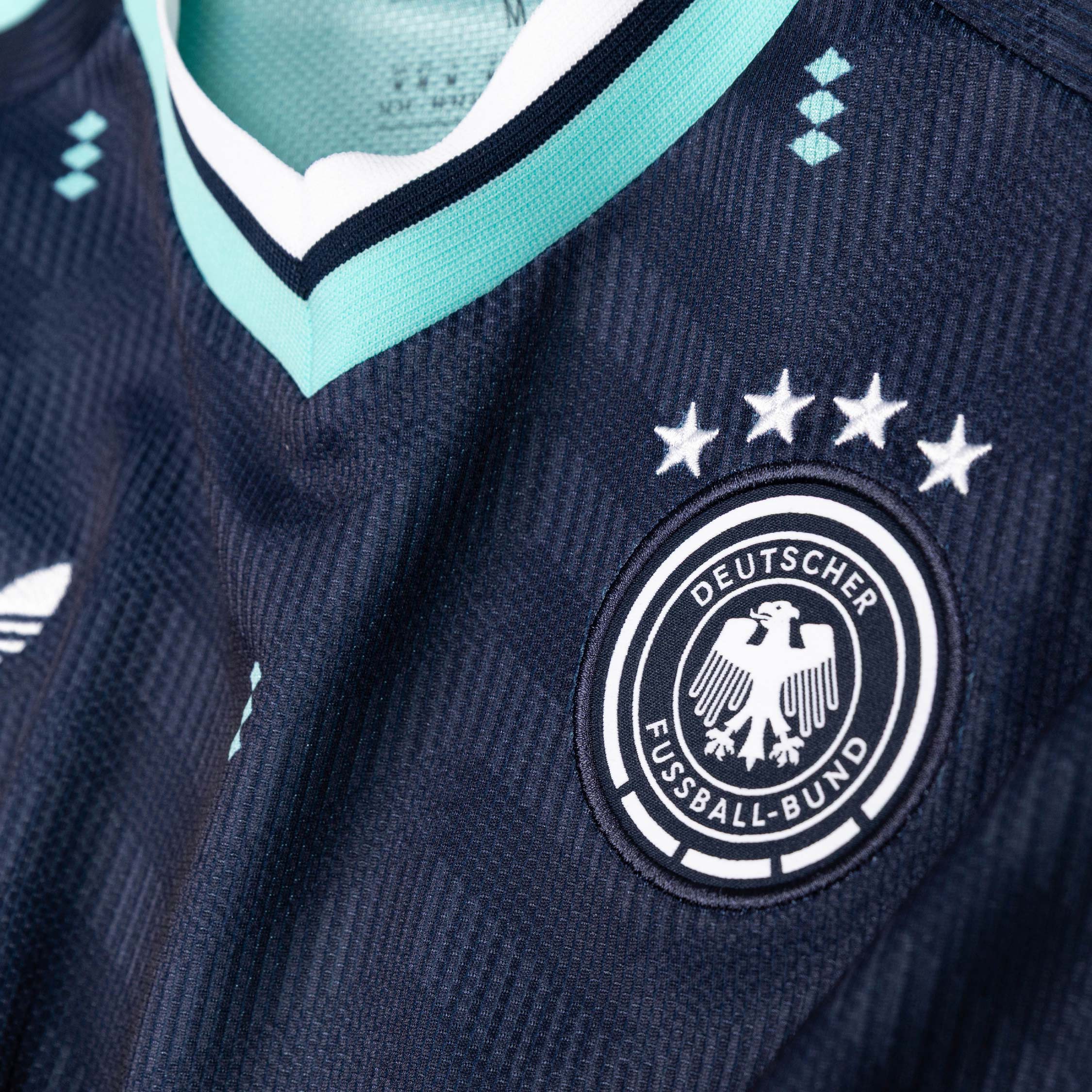 Adidas DFB 26 Away Wmns Cropped Jersey - Image 3