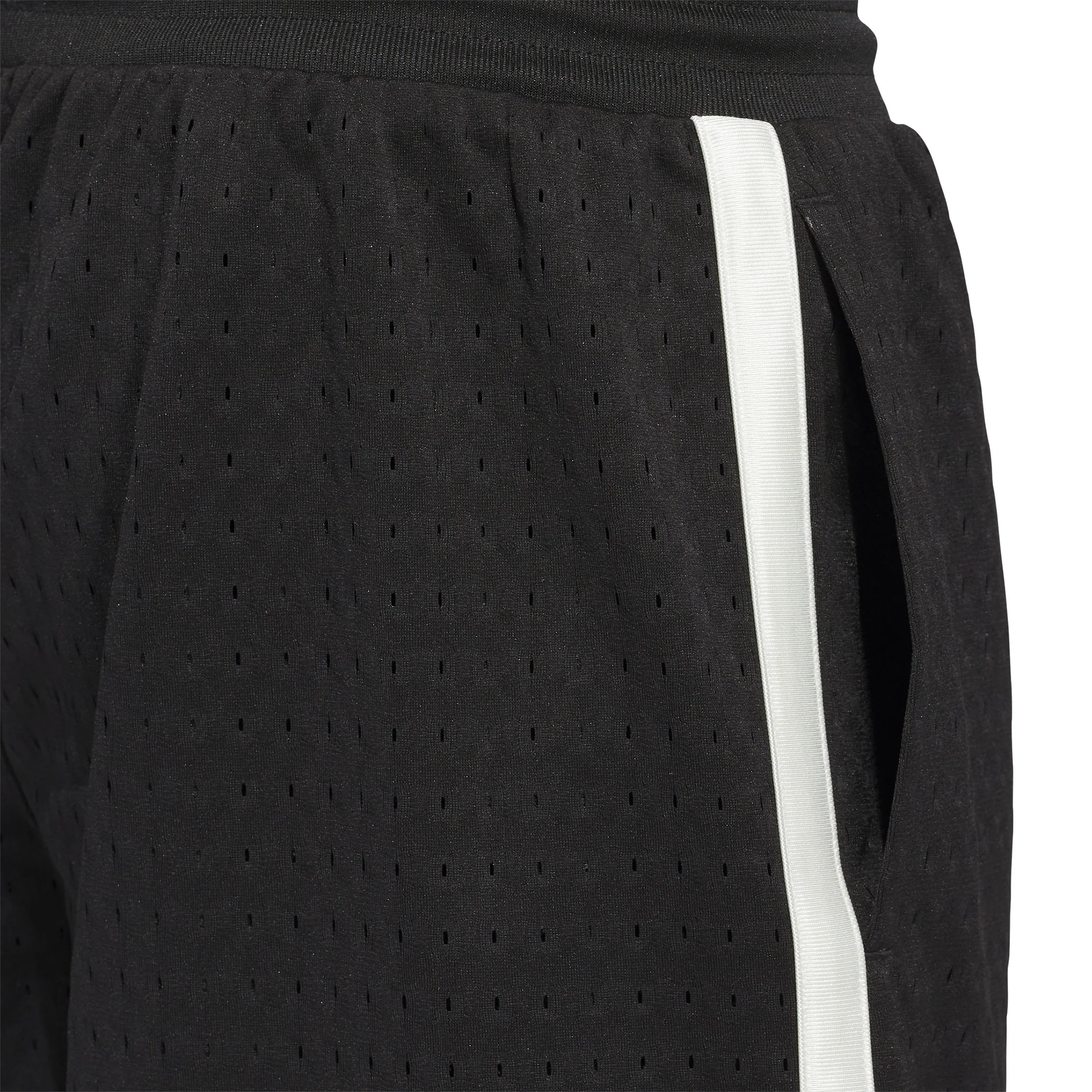 Adidas Originals Basketball Shorts - Image 3