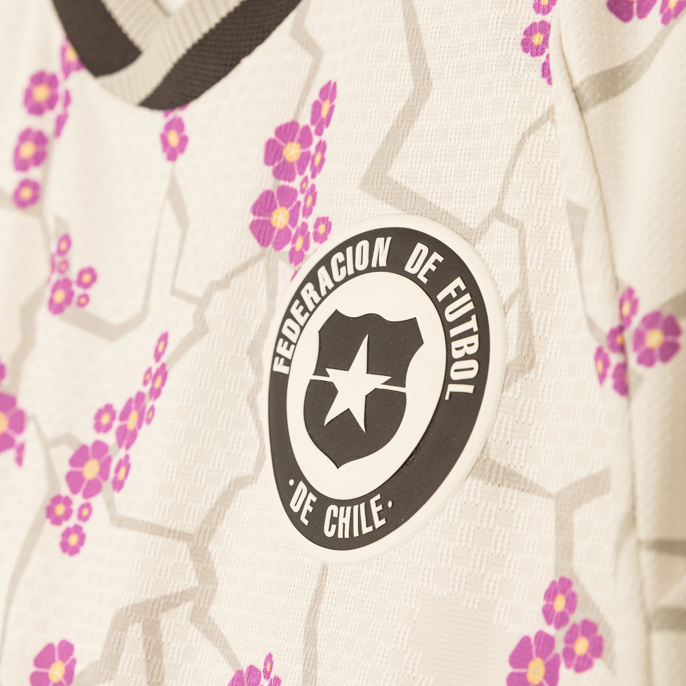 Adidas	Chile 26 Away Authentic Jersey - Image 5