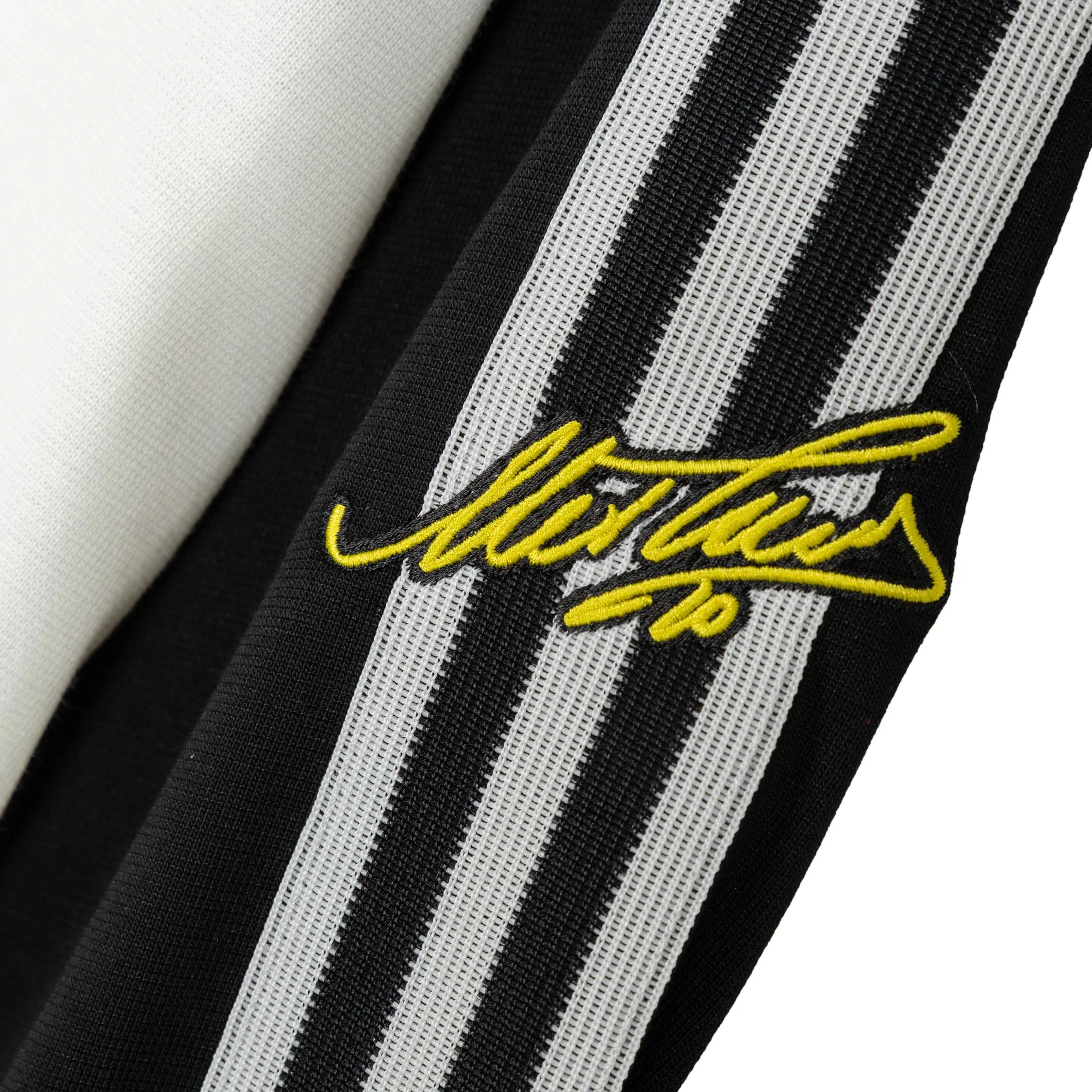 Adidas	Juventus FC Originals Long Sleeve T-Shirt - Image 3