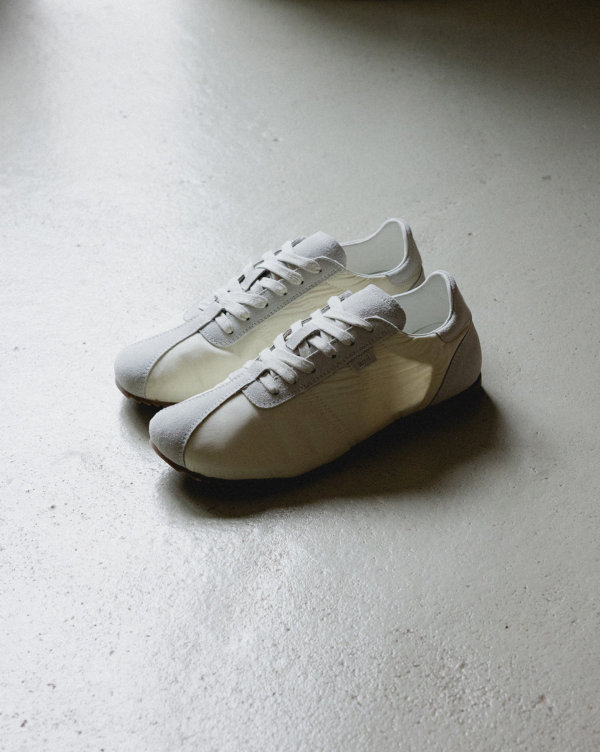 AMI Paris SN503 - Image 2