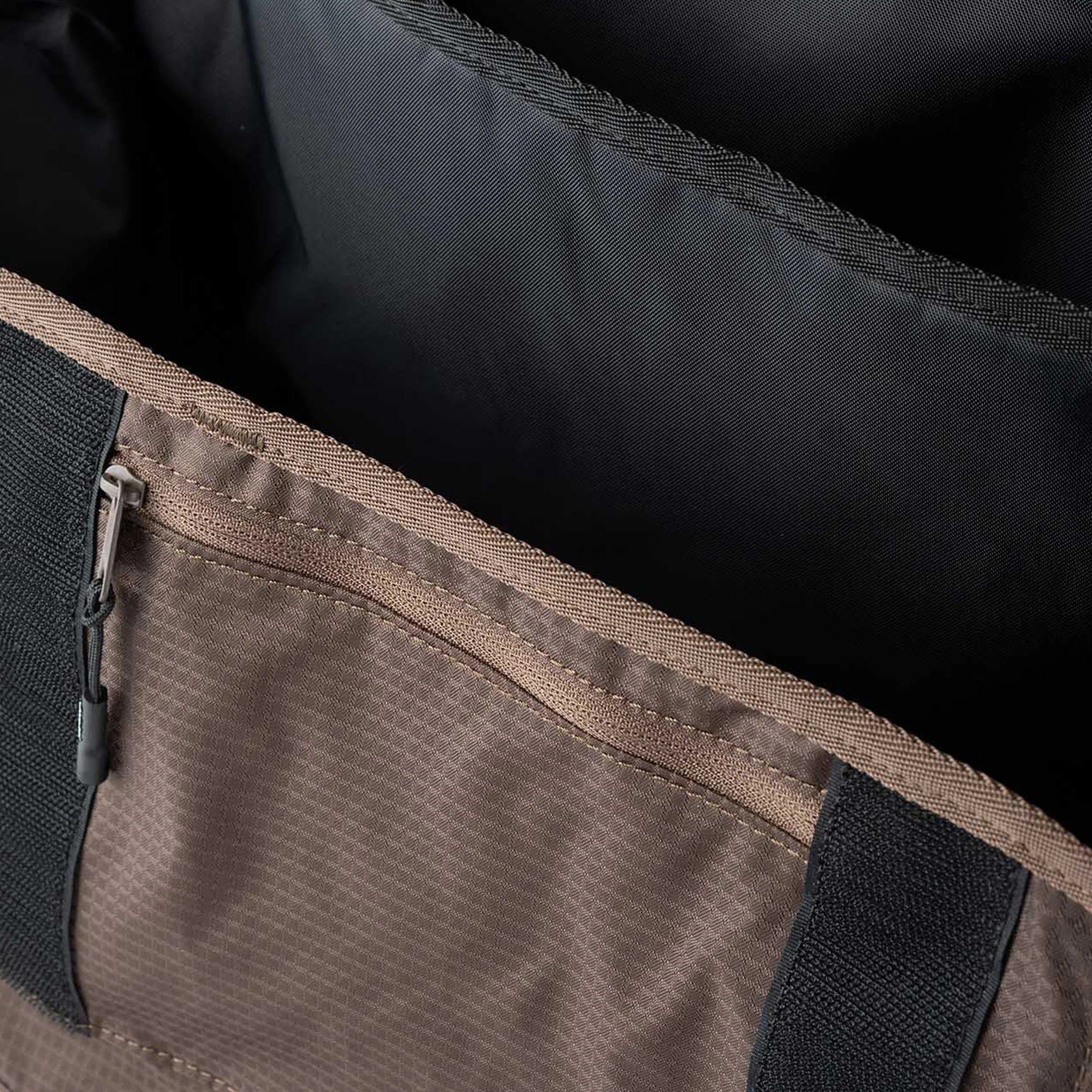 Gramicci Messenger Bag - Image 4