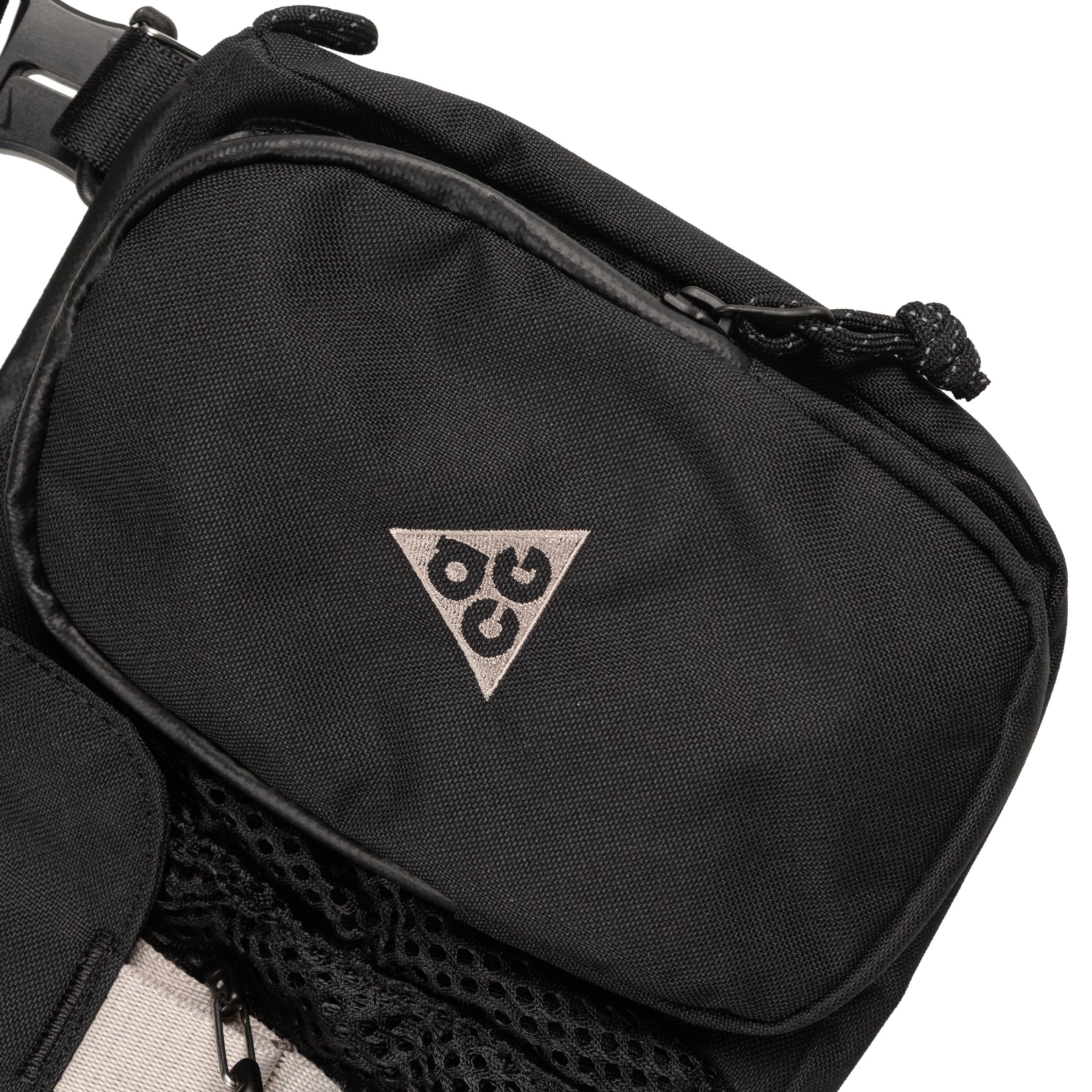 Nike ACG "Daymax" Crossbody Bag (3L) - Image 2