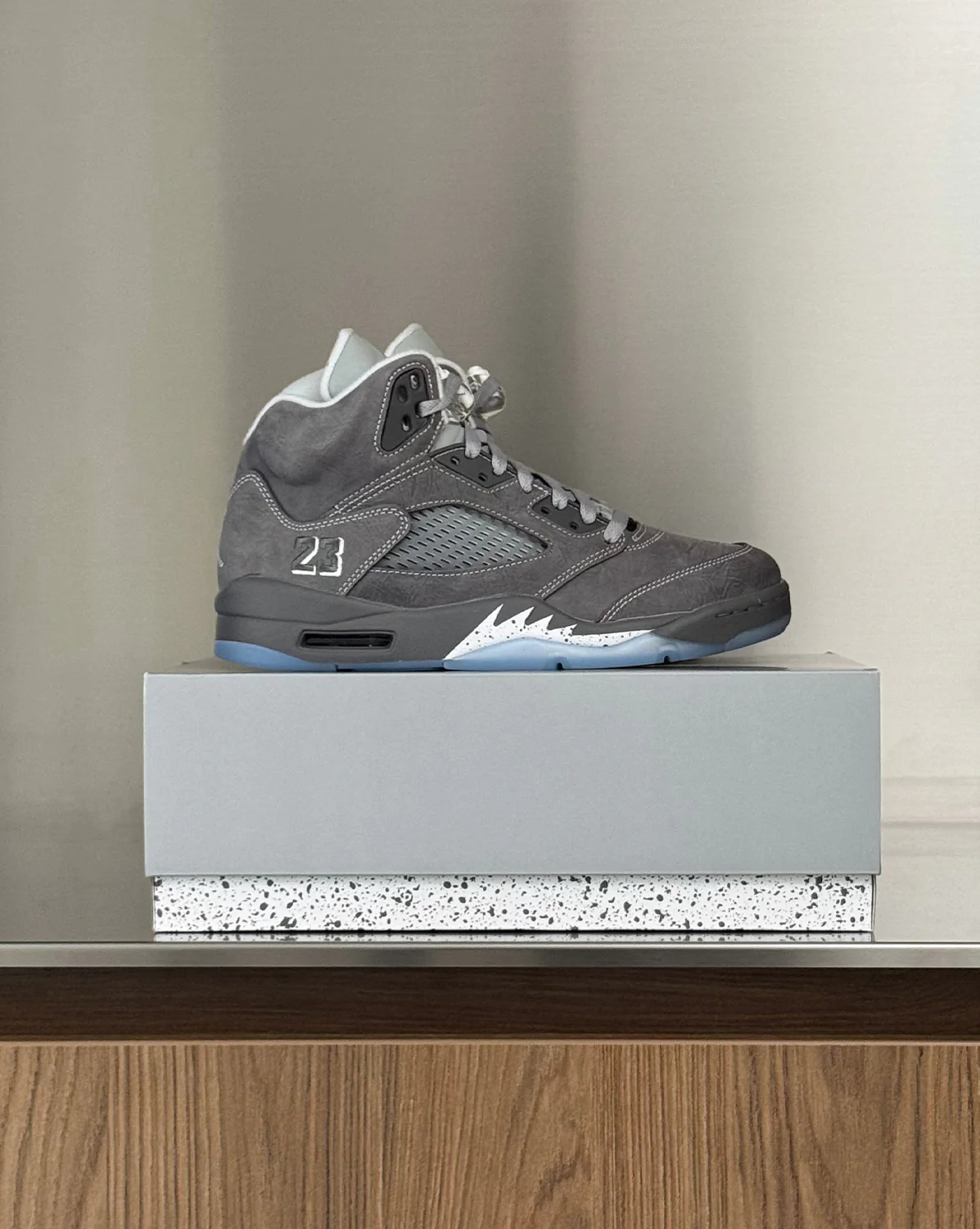 Nike Air Jordan 5 Retro *Wolf Grey* - Image 3