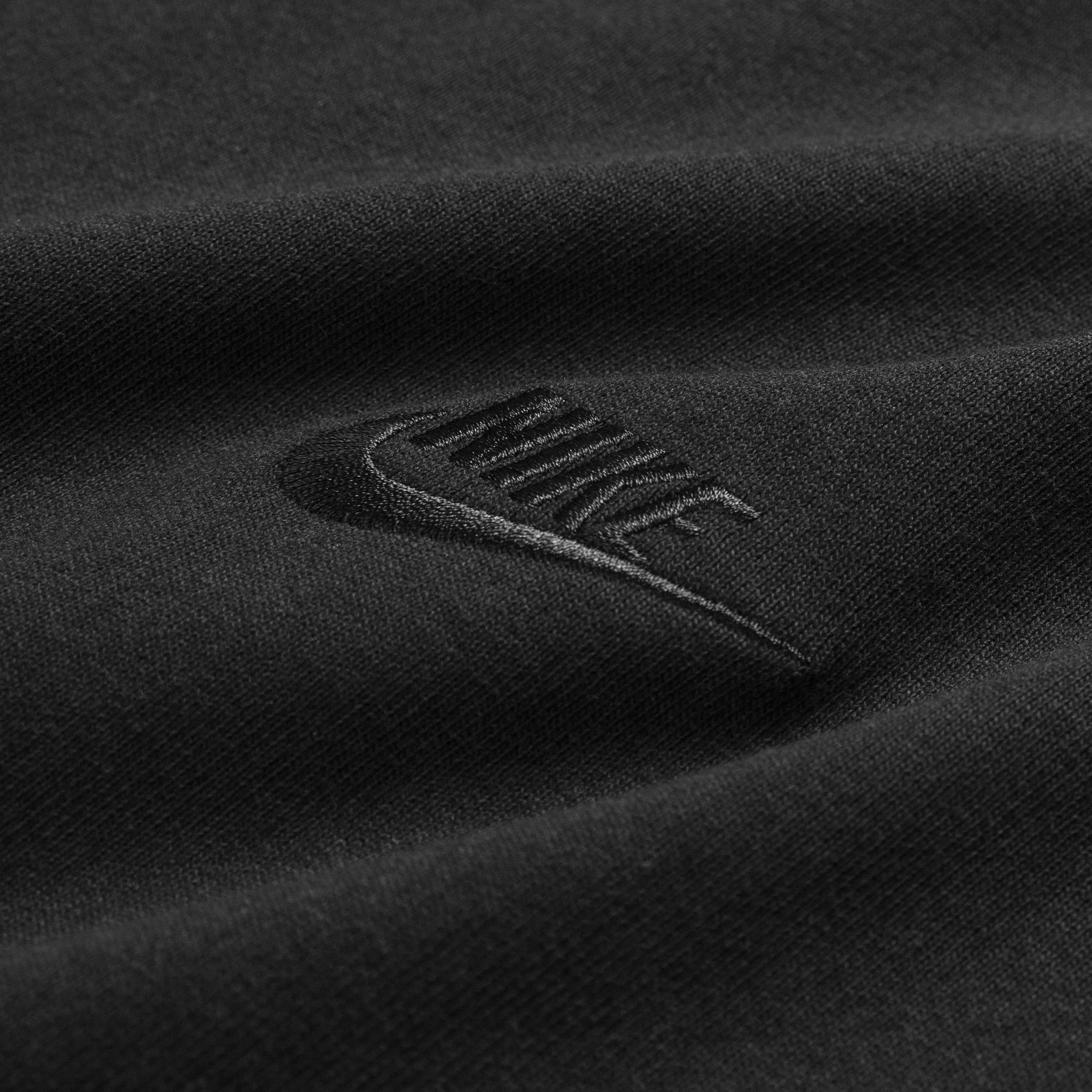 Nike Premium Essentials Tee - Image 3