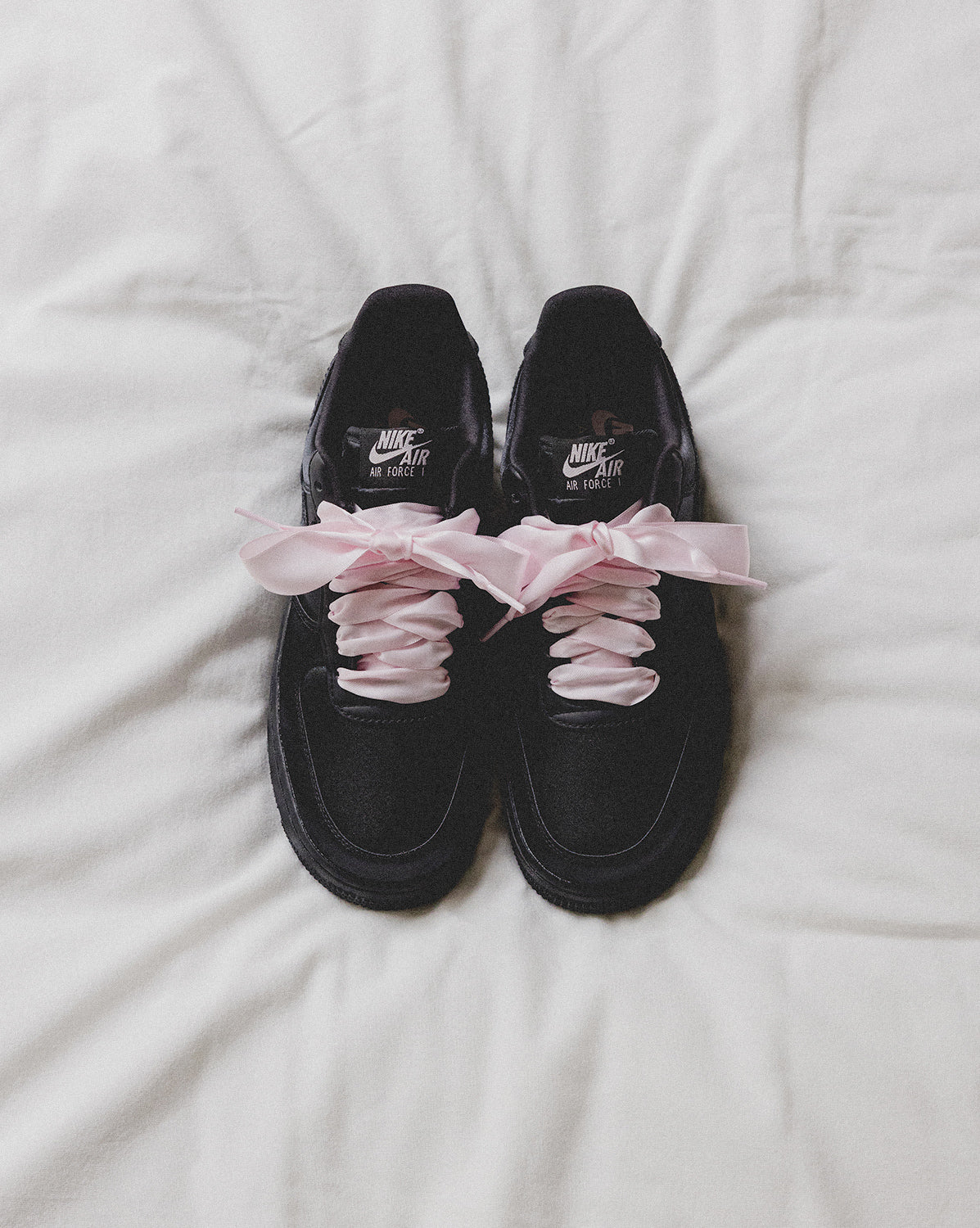 Nike Wmns Air Force 1 ’07 LV8 - Image 2