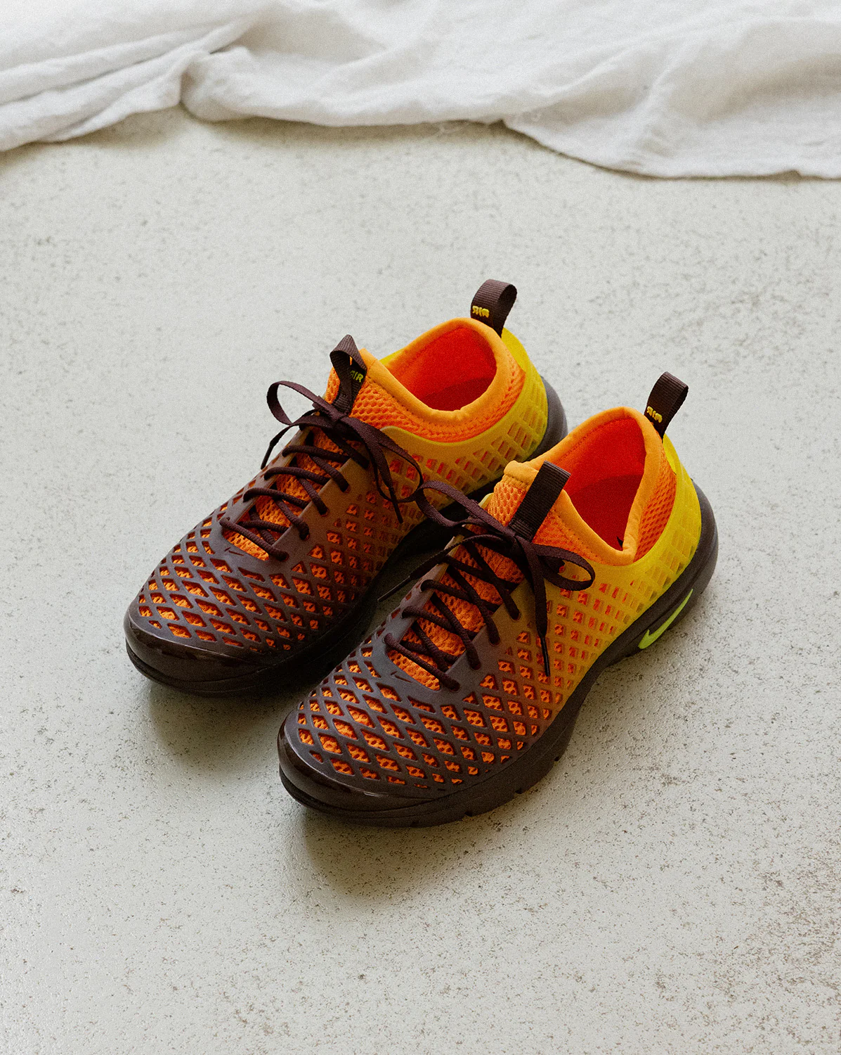 Nike Wmns Rejuven 8 OG SE - Image 2