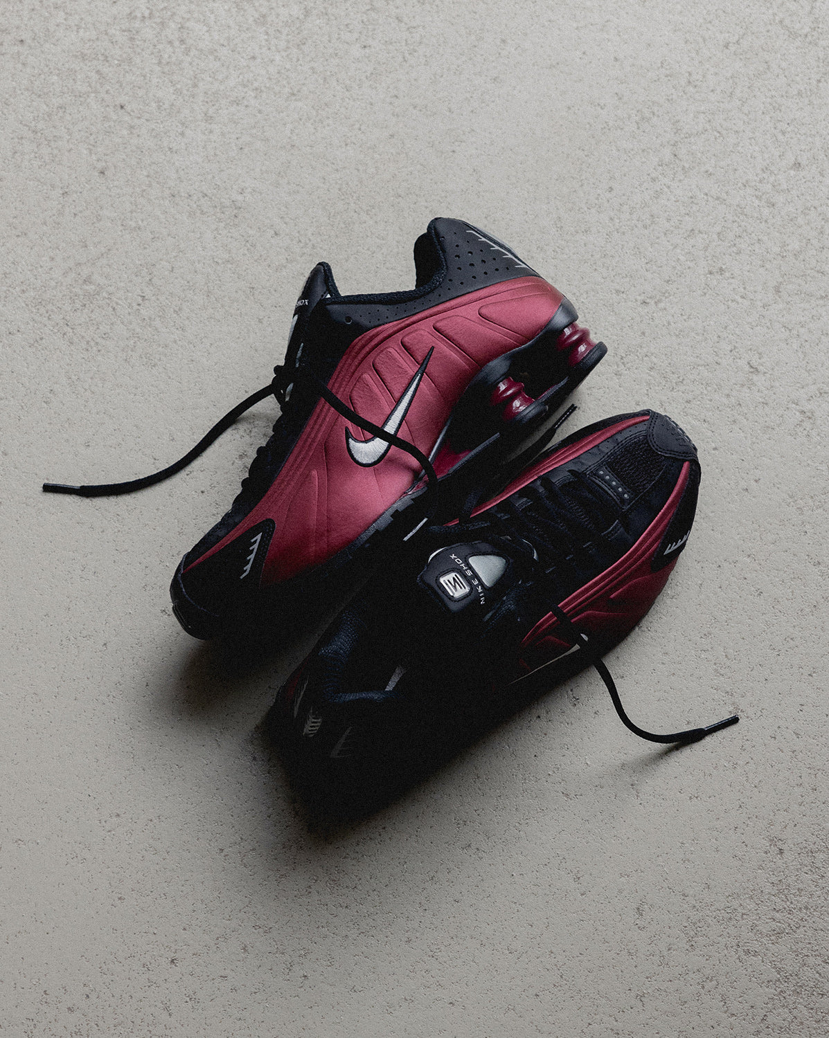 Nike Wmns Shox R4 - Image 2