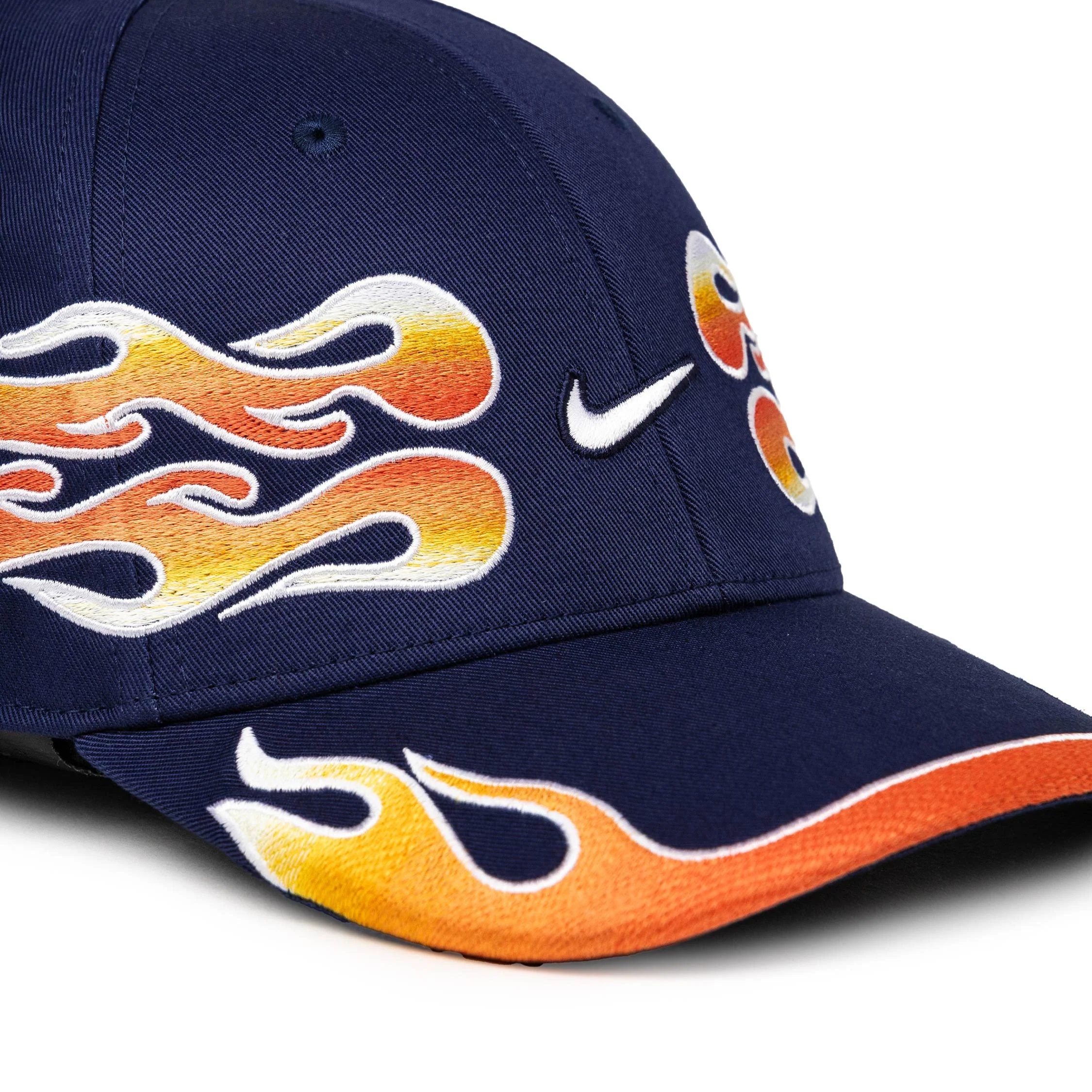 Nike	Club Structured OG Flame Cap - Image 2