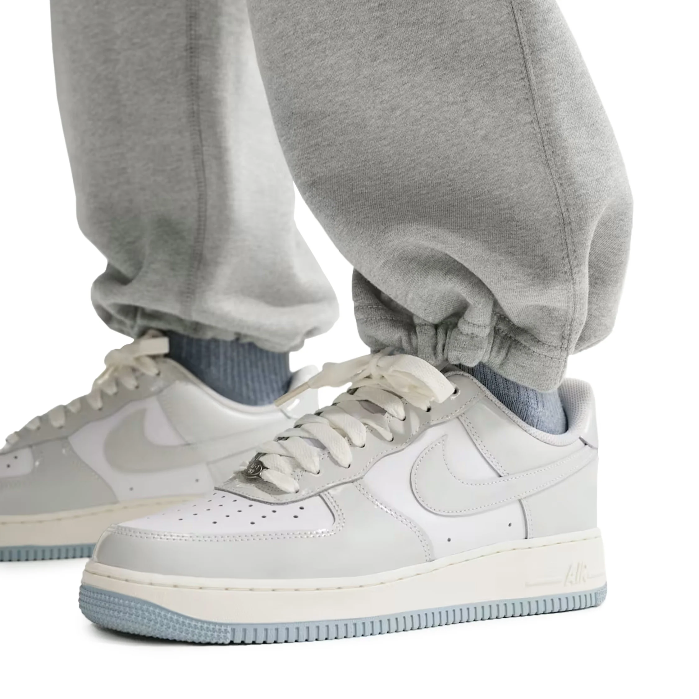 Nike	Solo Swoosh Fleece Open-Hem Pants - Image 3