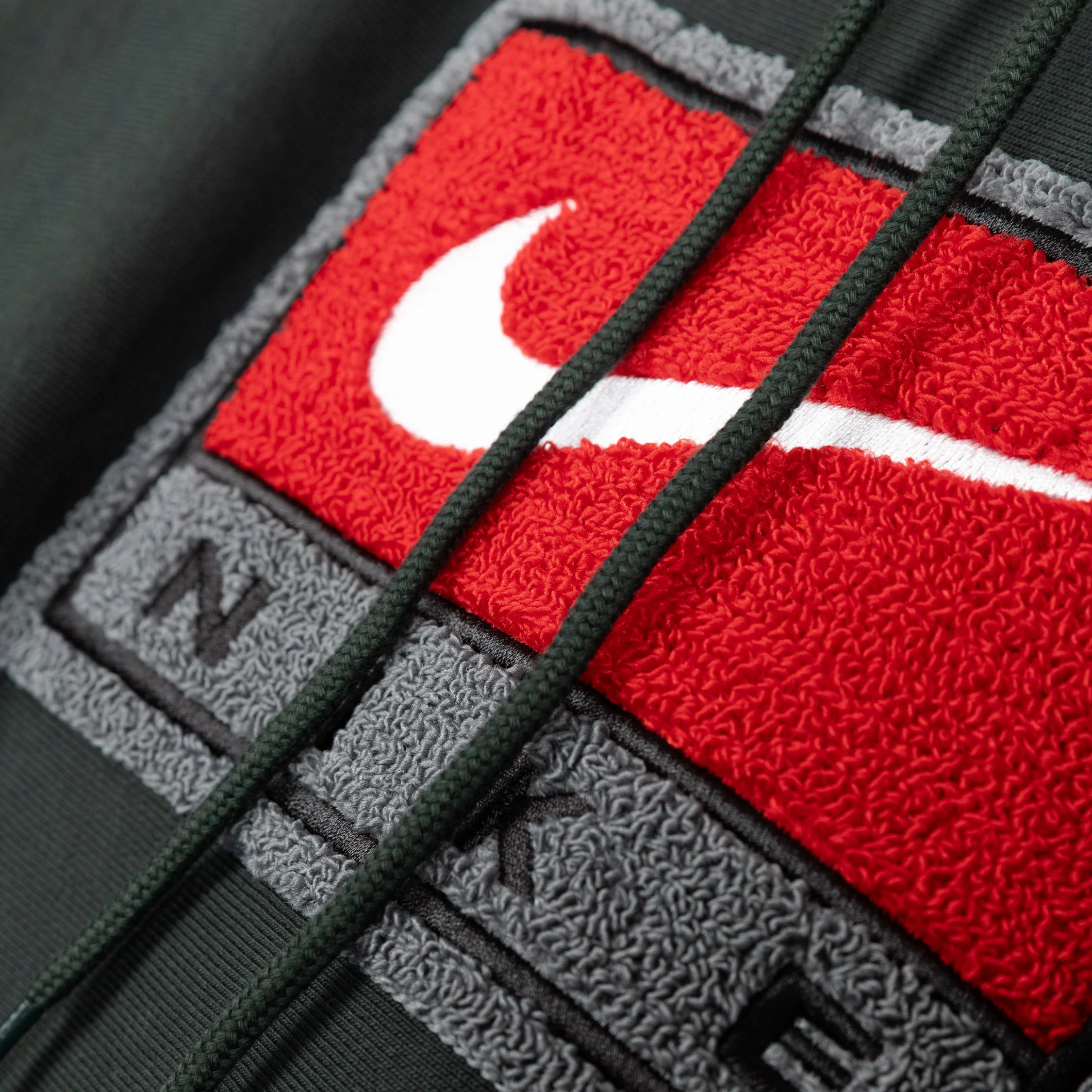 Nike	Solo Swoosh Fleece Pullover Hoodie - Image 3