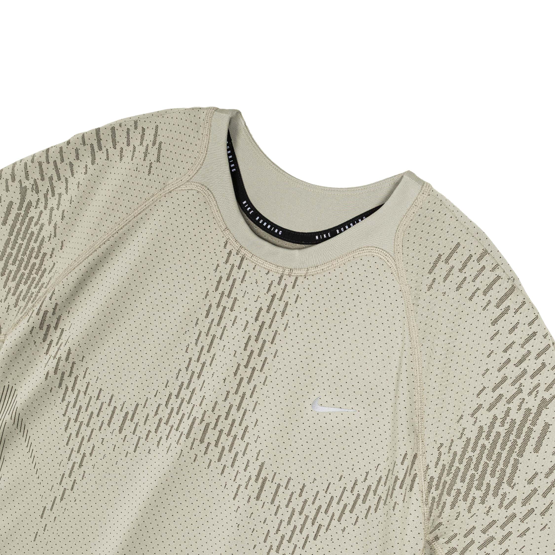 Nike	Stride Dri-Fit ADV Short-Sleeve Running Top - Image 3