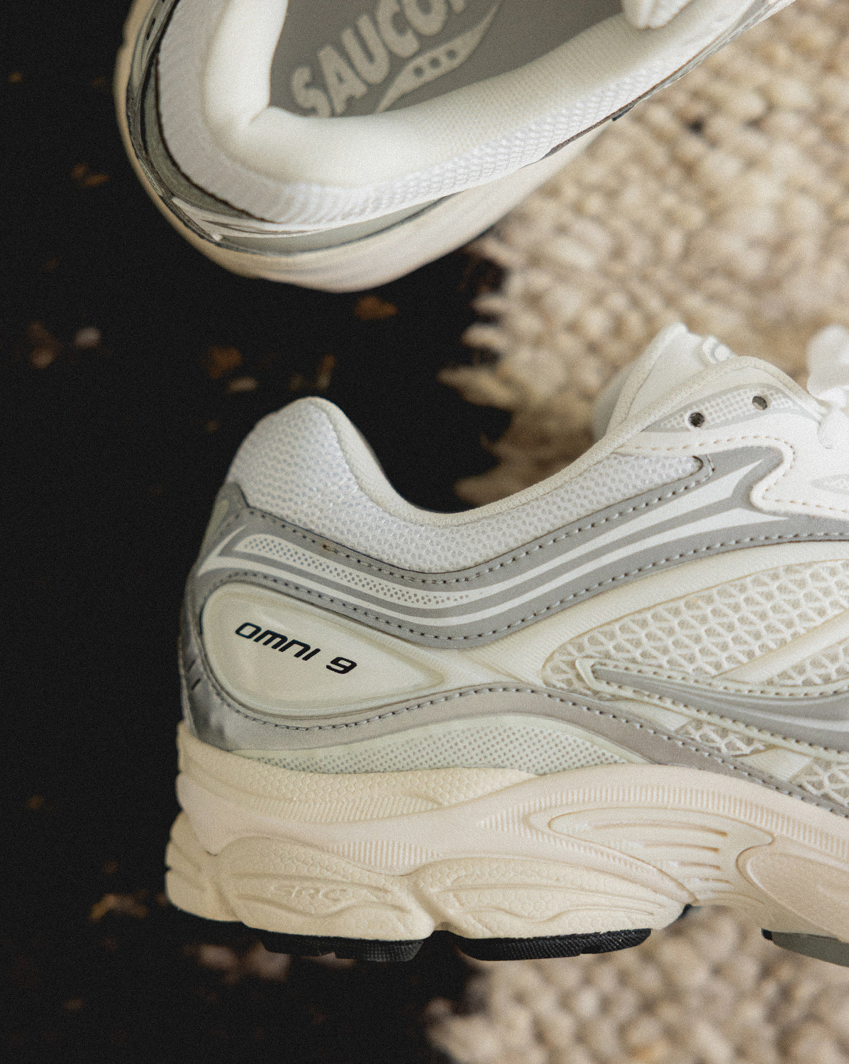 Saucony Pro Grid Omni 9 - Image 3