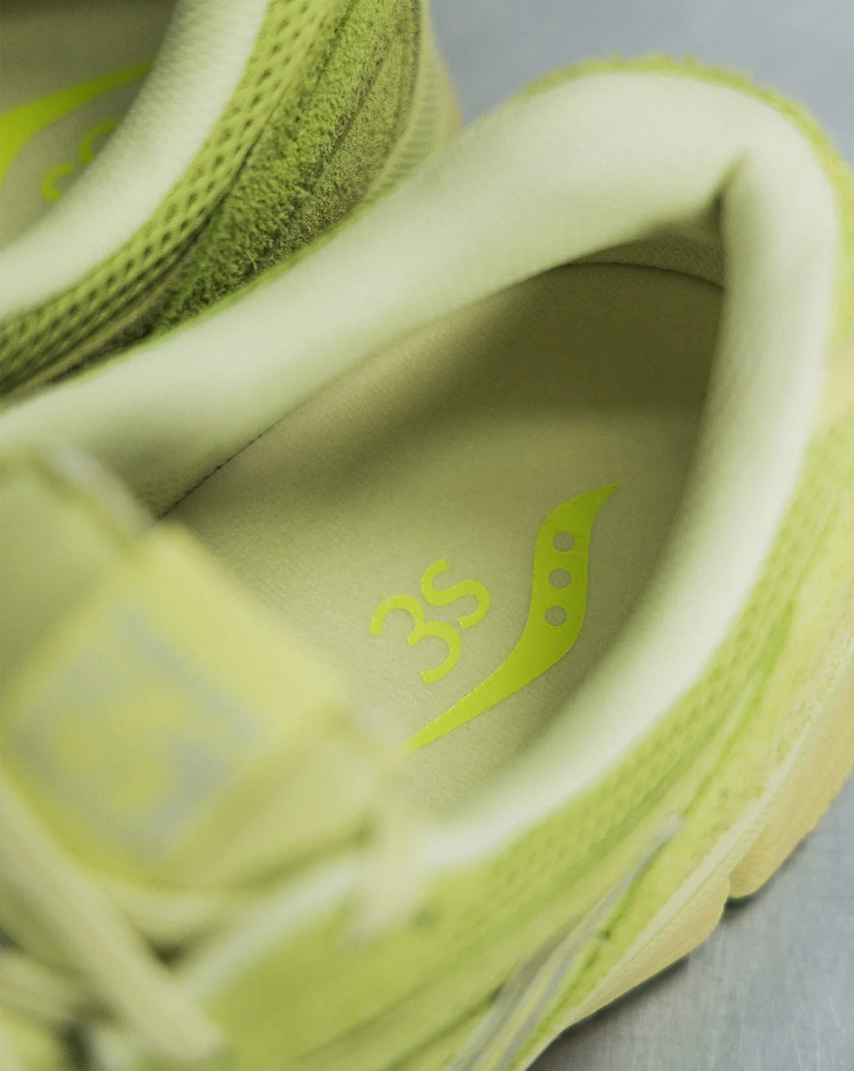 Saucony x 3sixteen Pro Grid Guide 7 - Image 4