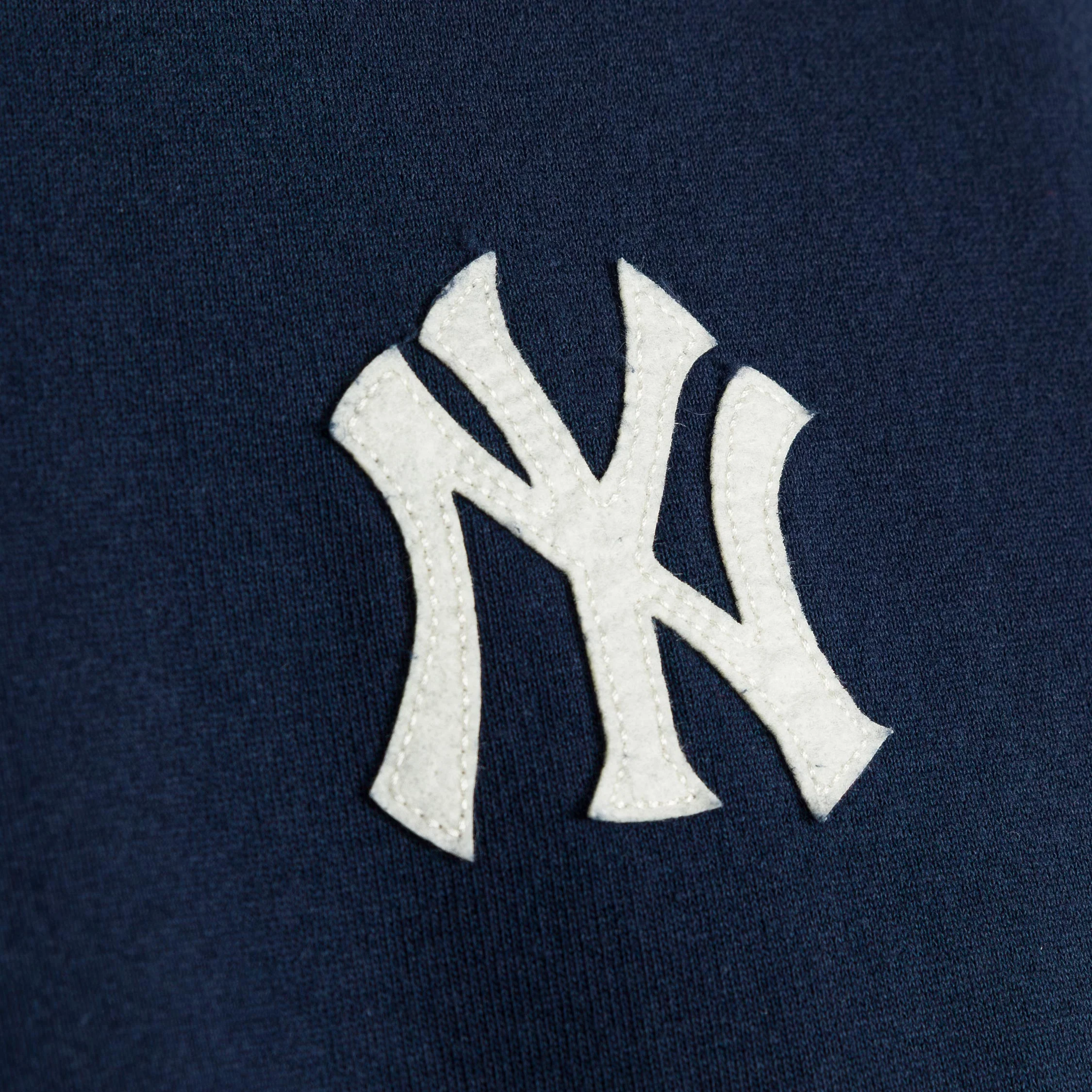 Sporty & Rich Heritage Yankees Serif Crewneck - Image 4