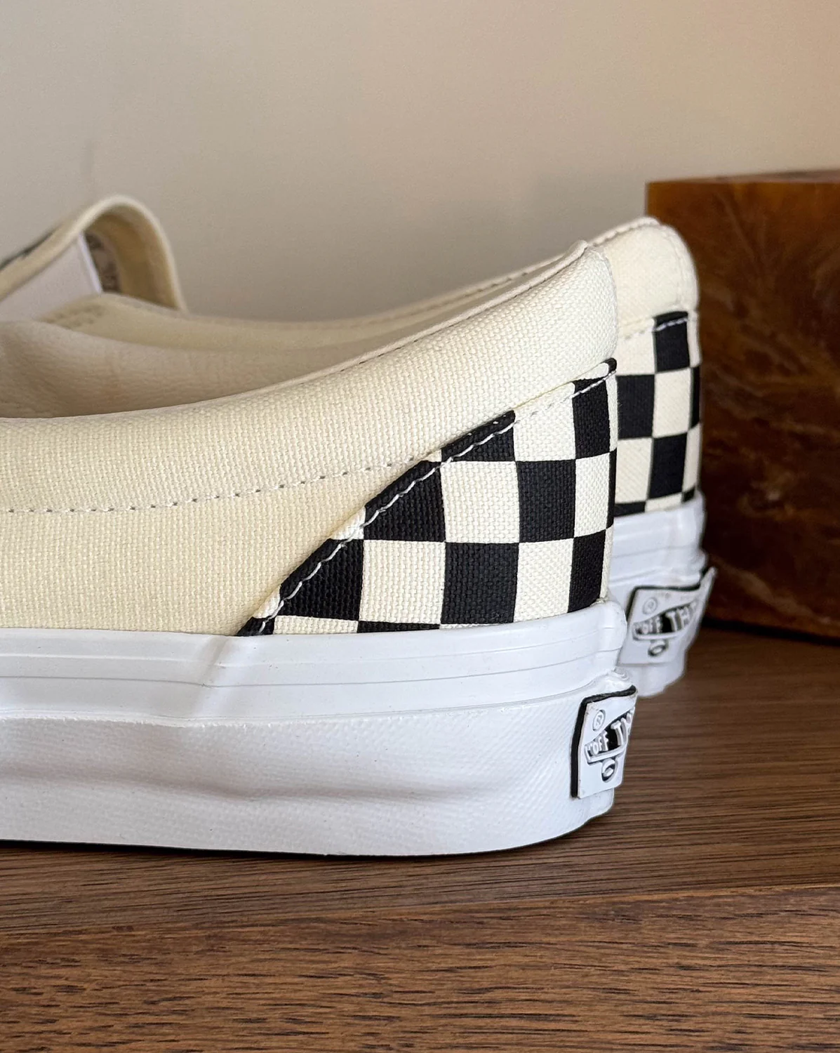 Vans Premium Slip-On 98 LX - Image 3