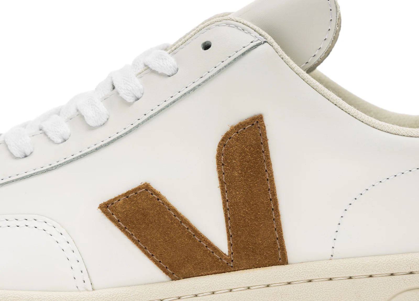 Veja V-12 Leather - Image 5